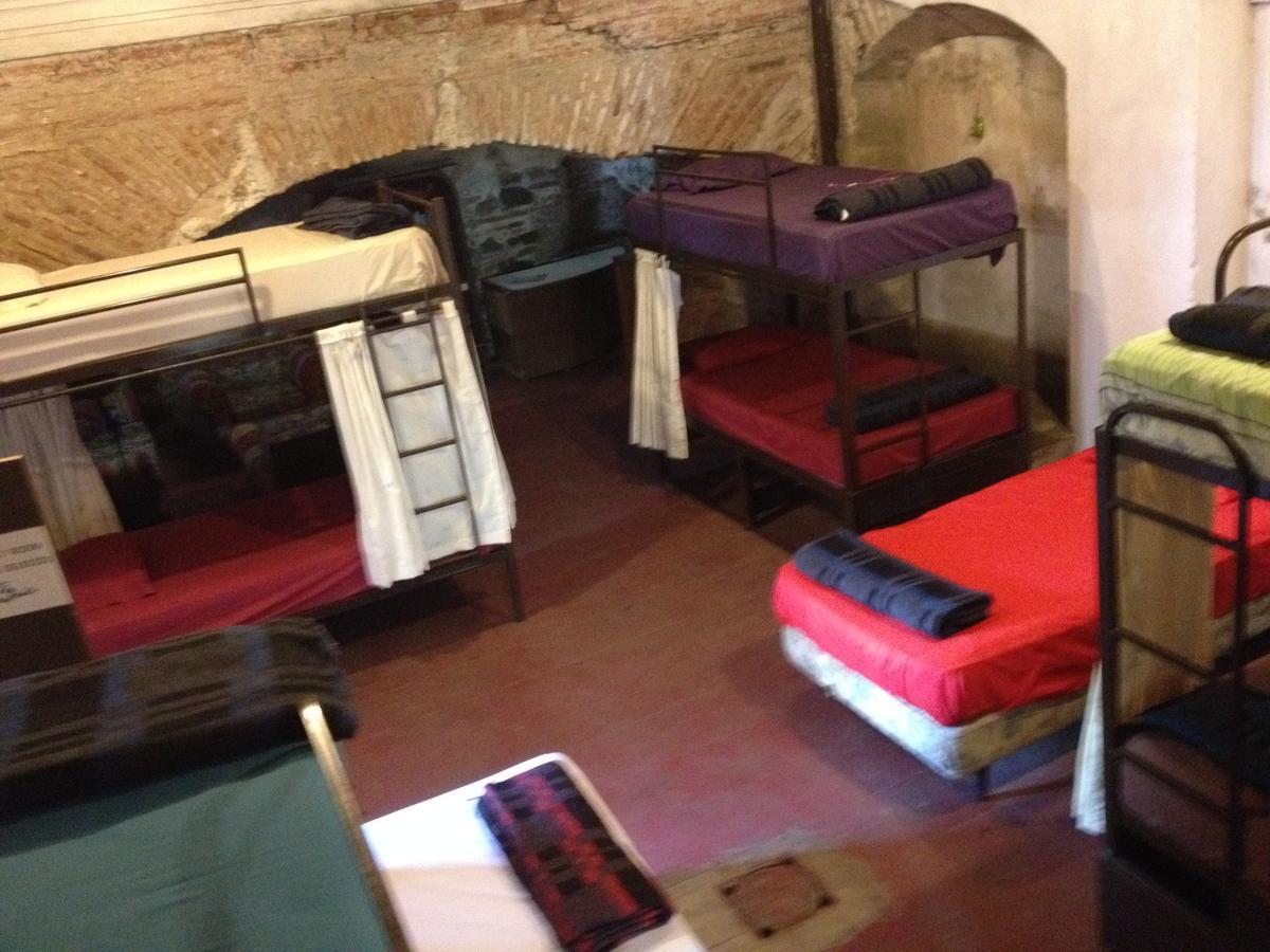 Split Hostel Antigua Bagian luar foto