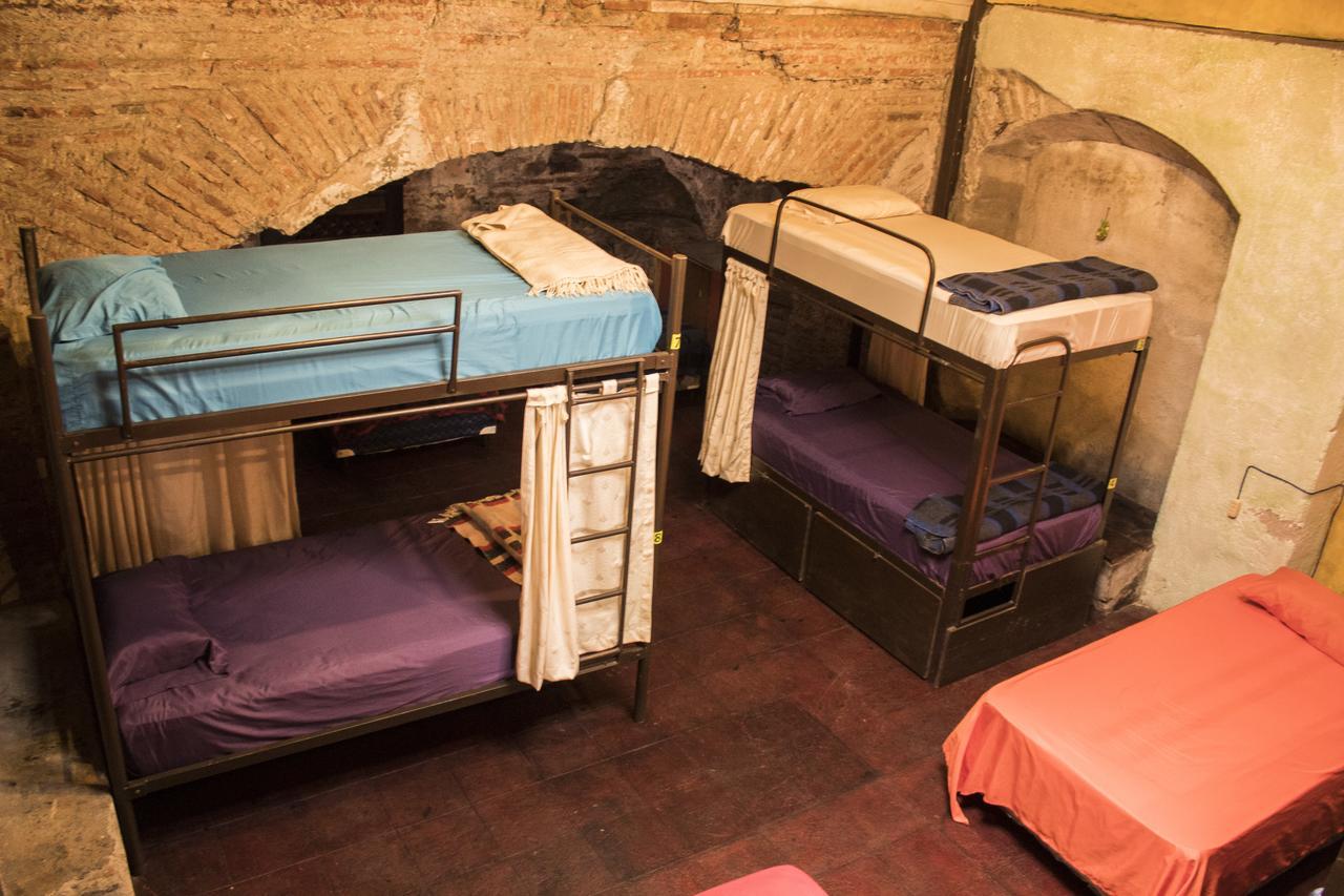 Split Hostel Antigua Bagian luar foto