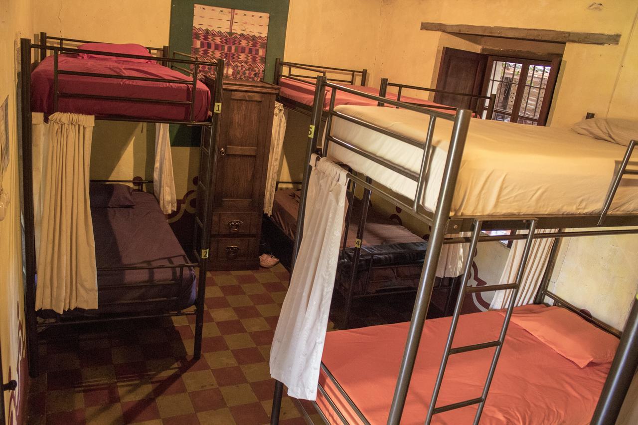 Split Hostel Antigua Bagian luar foto