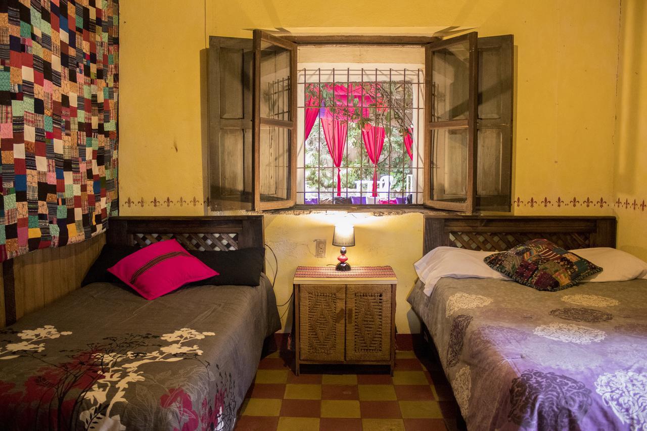 Split Hostel Antigua Bagian luar foto