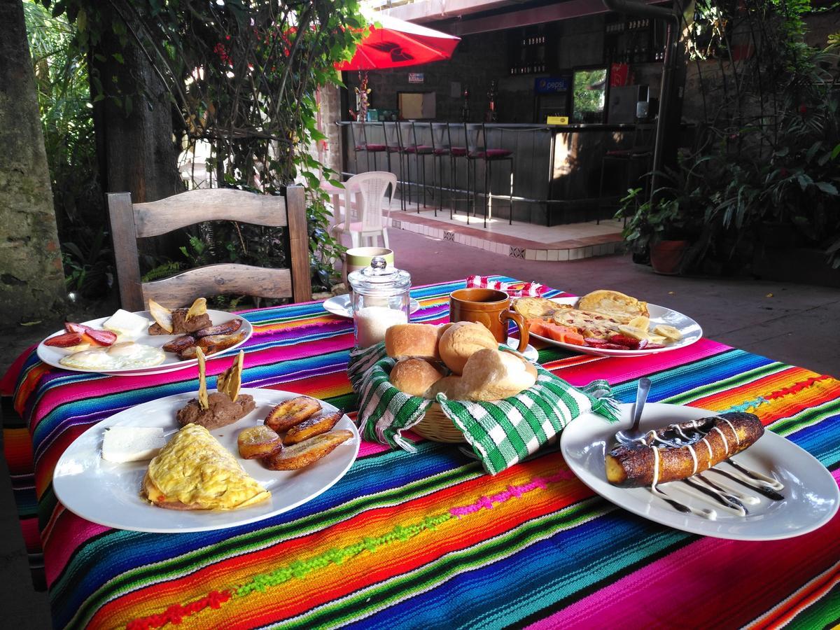 Split Hostel Antigua Bagian luar foto